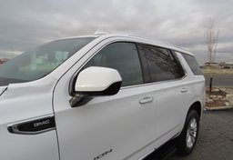 2021 GMC Yukon - Image 13