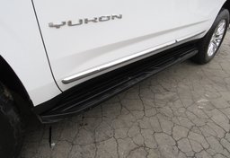 2021 GMC Yukon - Image 22