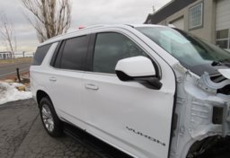 2021 GMC Yukon - Image 14