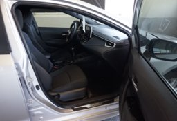 2022 Toyota Corolla Hatchback - Image 25