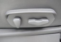 2012 Nissan Frontier - Image 42