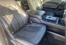 2020 Ford Expedition - Image 48