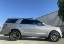 2020 Ford Expedition - Image 6