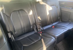 2020 Ford Expedition - Image 40