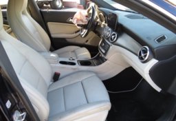 2017 Mercedes-Benz CLA - Image 22