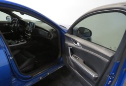 2021 Kia Stinger - Image 19