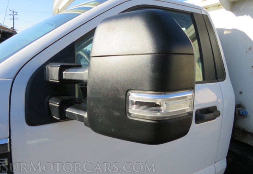 2019 Ford F-550 Super Duty - Image 17