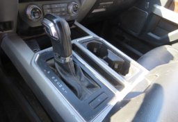 2017 Ford F-150 - Image 47