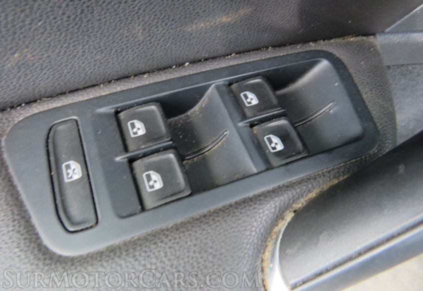 2016 Volkswagen e-Golf - Image 43