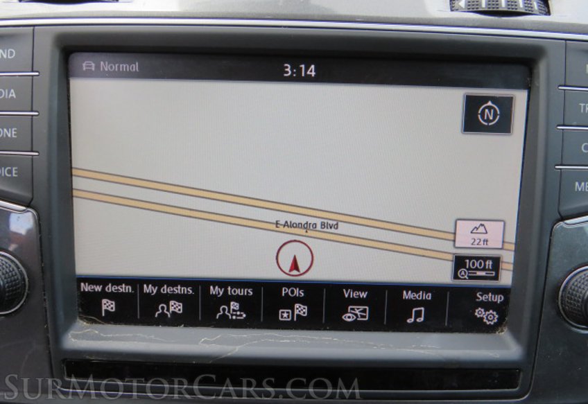 2016 Volkswagen e-Golf - Image 35