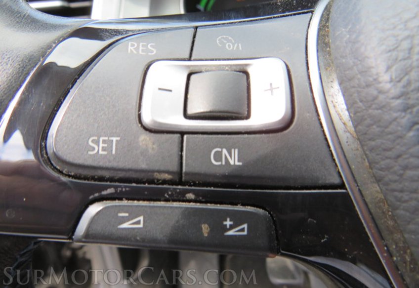 2016 Volkswagen e-Golf - Image 48