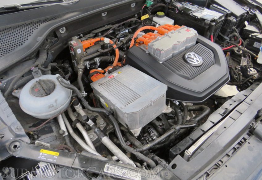 2016 Volkswagen e-Golf - Image 51