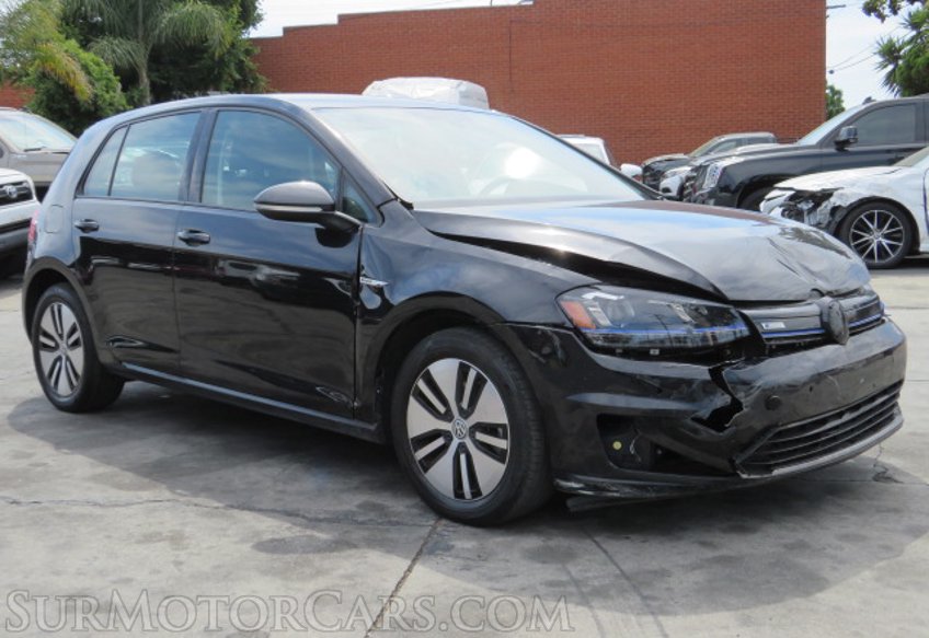 2016 Volkswagen e-Golf - Image 3