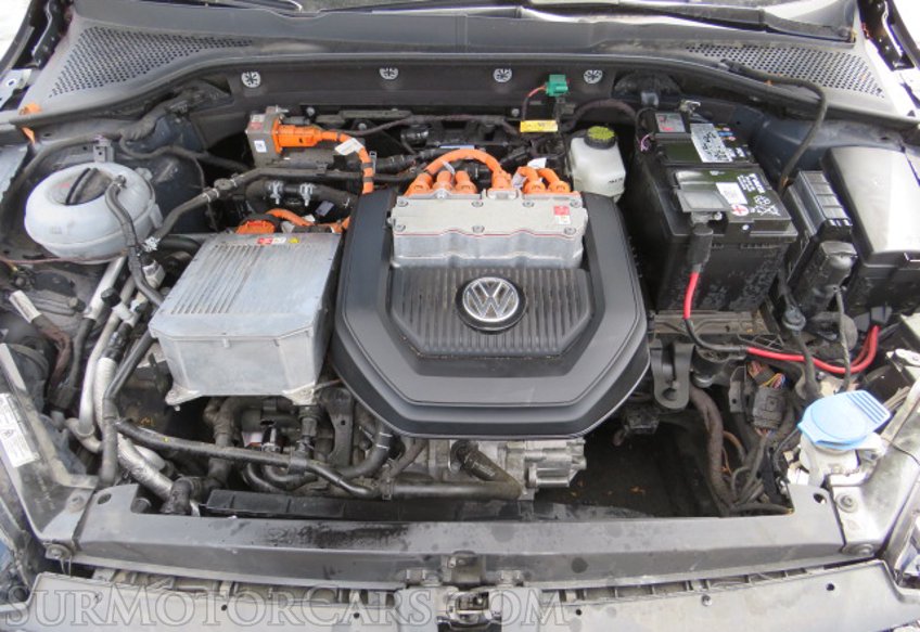 2016 Volkswagen e-Golf - Image 52