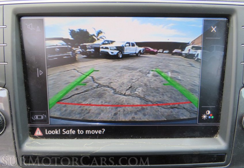 2016 Volkswagen e-Golf - Image 36