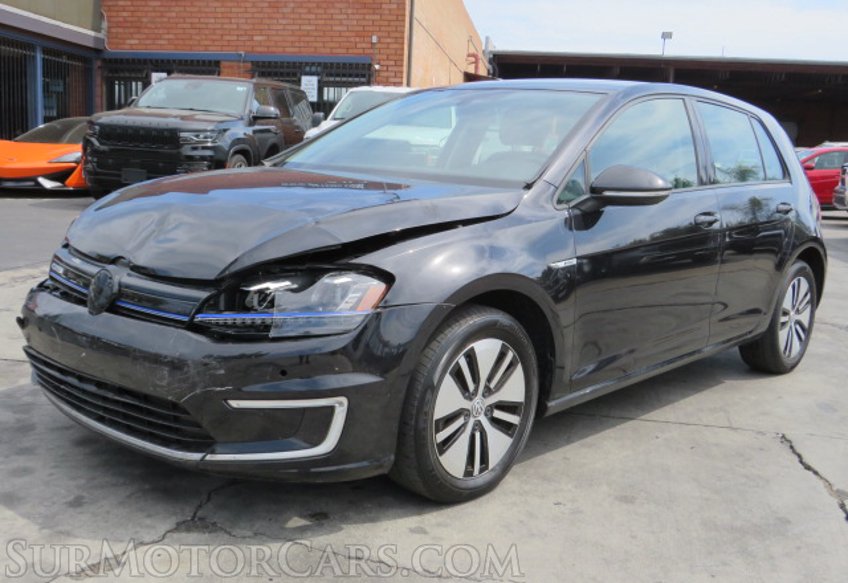 2016 Volkswagen e-Golf - Image 4