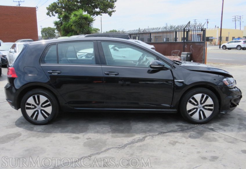 2016 Volkswagen e-Golf - Image 6