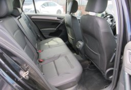 2016 Volkswagen e-Golf - Image 31