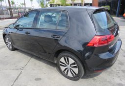 2016 Volkswagen e-Golf - Image 7