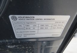 2016 Volkswagen e-Golf - Image 56