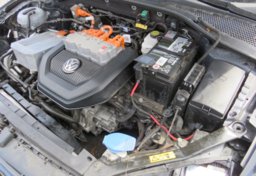 2016 Volkswagen e-Golf - Image 53