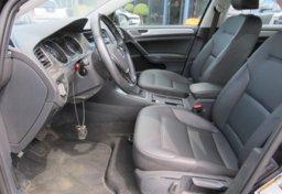 2016 Volkswagen e-Golf - Image 25