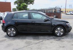 2016 Volkswagen e-Golf - Image 6