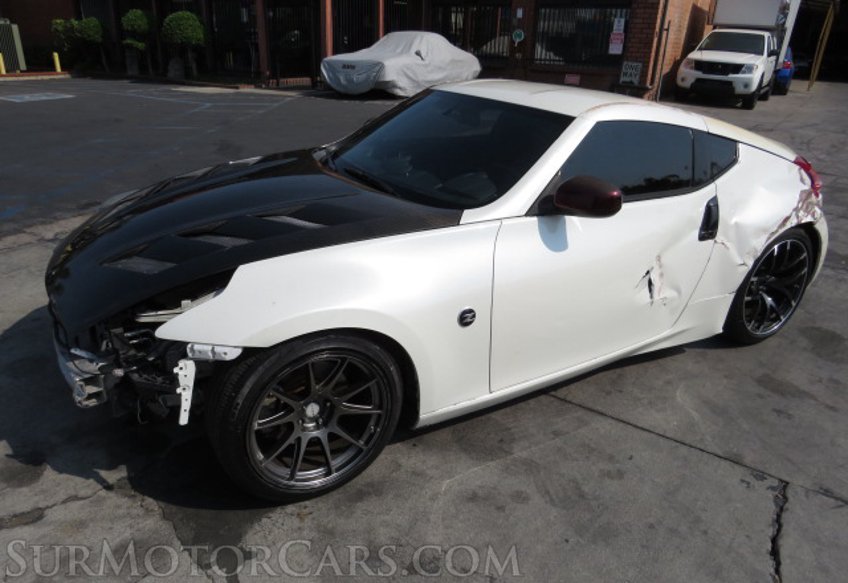 2016 Nissan 370Z - Image 2