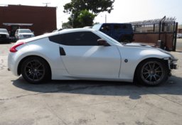 2016 Nissan 370Z - Image 9