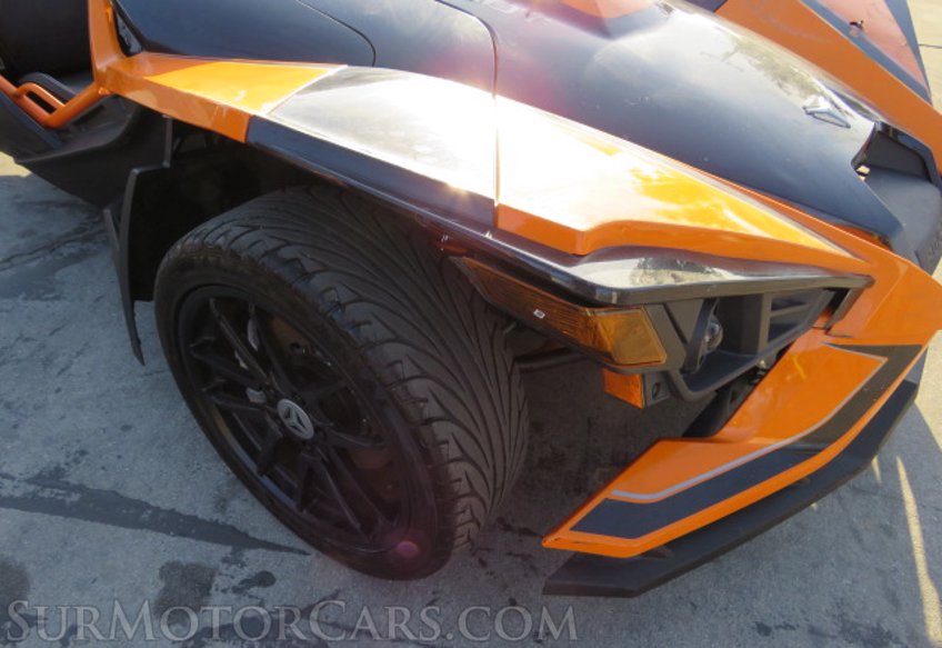 2019 Polaris SLINGSHOT - Image 14