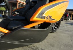 2019 Polaris SLINGSHOT - Image 15