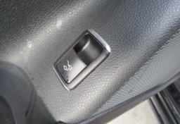 2019 Mercedes-Benz CLA - Image 46