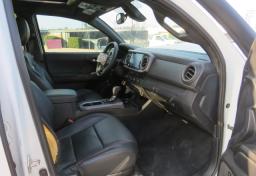 Thumbnail of 2020 Toyota Tacoma 4WD