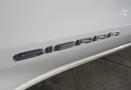 2021 GMC Sierra 1500 - Image 18