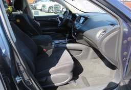 2013 Nissan Pathfinder - Image 28