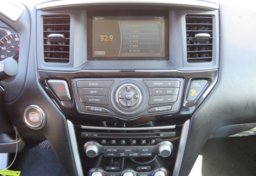 2013 Nissan Pathfinder - Image 42