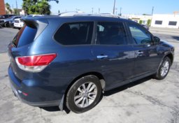 2013 Nissan Pathfinder - Image 5