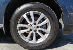 2013 Nissan Pathfinder - Image 16