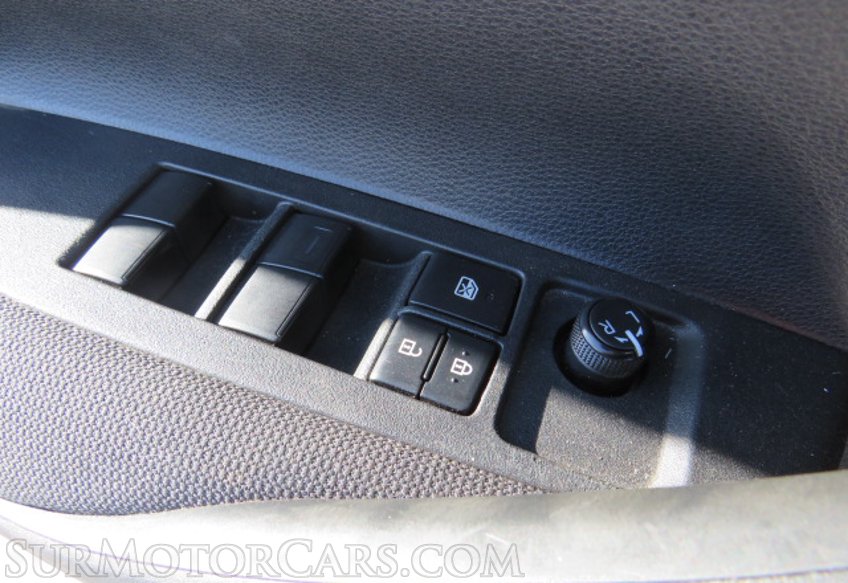 2020 Toyota Corolla - Image 38