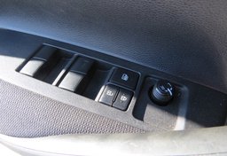 2020 Toyota Corolla - Image 38