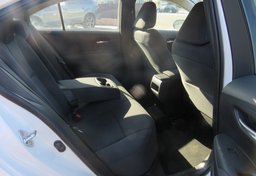 2020 Toyota Corolla - Image 24