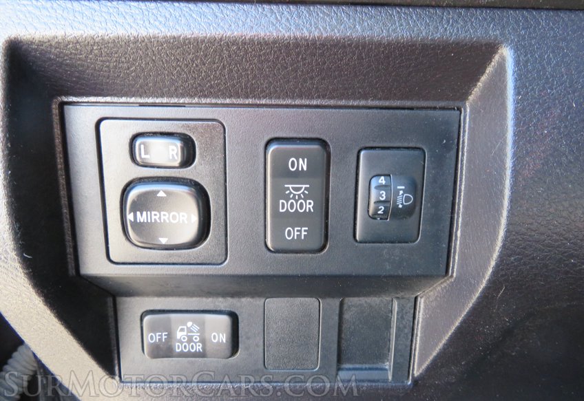 2016 Toyota Tundra 4WD Truck - Image 39