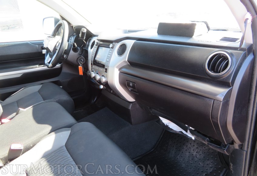 2016 Toyota Tundra 4WD Truck - Image 23