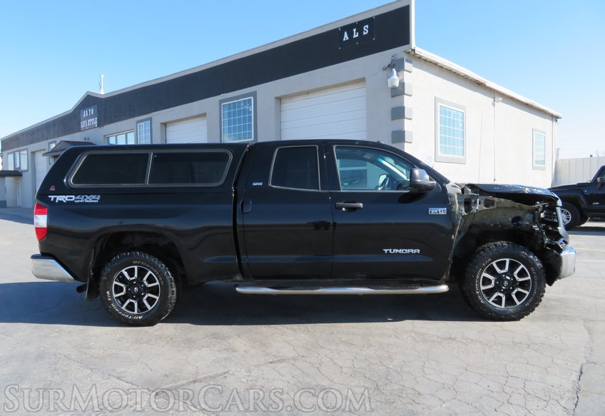 2016 Toyota Tundra 4WD Truck - Image 10