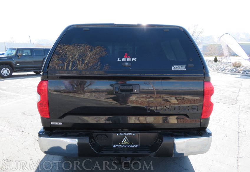 2016 Toyota Tundra 4WD Truck - Image 11