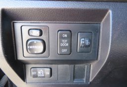 2016 Toyota Tundra 4WD Truck - Image 39