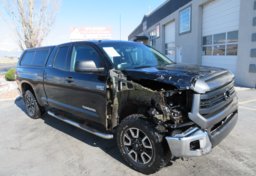 2016 Toyota Tundra 4WD Truck - Image 2