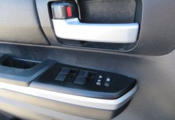 2016 Toyota Tundra 4WD Truck - Image 43