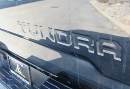 2016 Toyota Tundra 4WD Truck - Image 18