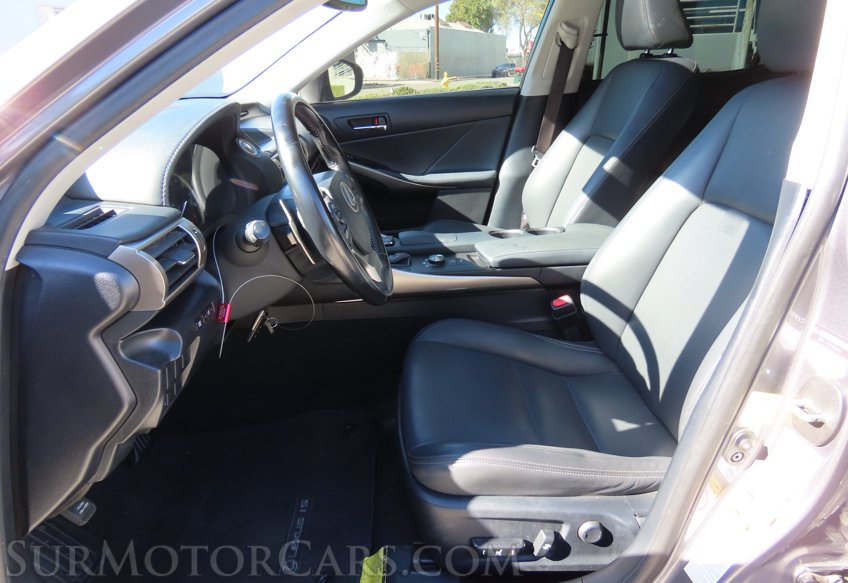 2015 Lexus IS 250 - Image 28